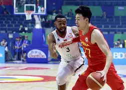 太狠了！山东男篮关键时刻官宣签约浙江队转会期伤情更新，比利亚雷亚尔今晚外线爆发(山东男篮更换外援)